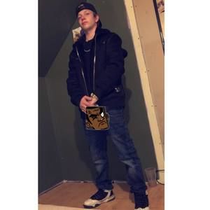 Meet your Posher, Aåron